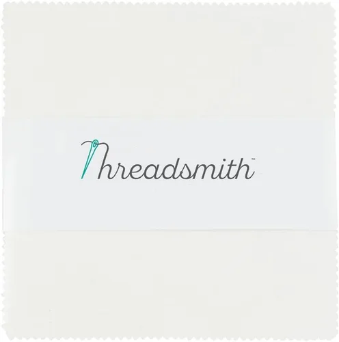 Vista 2 de Threadsmith - Paquete de dijes de 5 pulgadas para acolchar – 42 cuadrados de tela de algodón precortados (blanco)