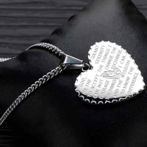 Vista 4 de Jude Jewelers Collar con colgante de cruz cristiana de serenidad versículo bíblico en forma de corazón de acero inoxidable Metal Circonia cúbica