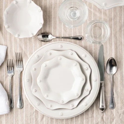 Vista 15 de Juliska Plato llano Berry & Thread - Chambray