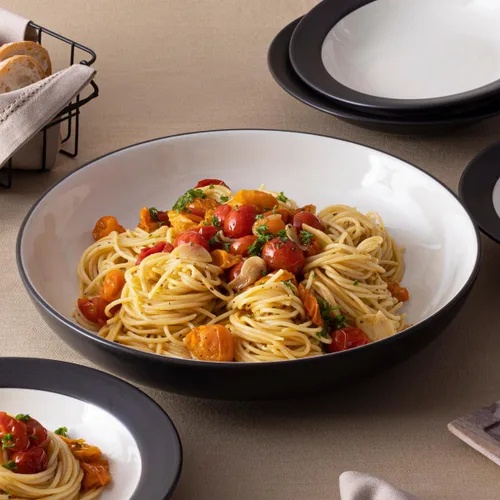 Vista 2 de Noritake Colorwave - Juego de ensalada de pasta de grafito de 5 piezas