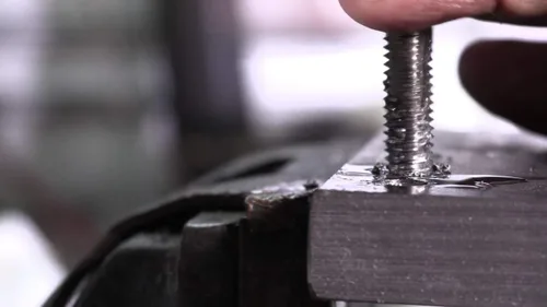Vista 5 de Drill America Grifo para manguera de jardín 3/4"-11-1/2 NGH, acero de alta velocidad, serie DWT