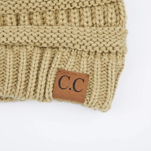 Vista 104 de C.C Trendy Warm Chunky Soft Stretch Cable Knit Beanie
