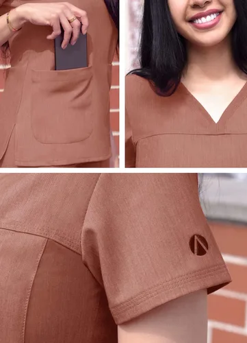 Vista 4 de Adar Pro - Ropa quirúrgica para mujer, camisa con cuello en V