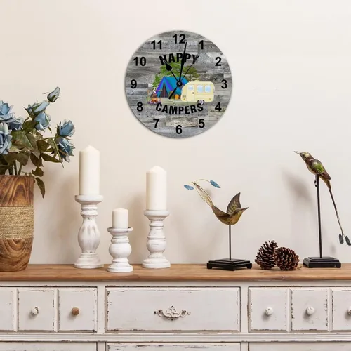 Vista 3 de Reloj redondo de madera de estilo rústico de 12 x 12 pulgadas, con números arábigos, silencioso, sin tictac, funciona con pilas, tema de campamento