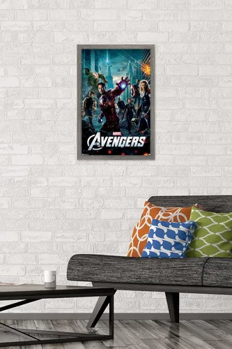Vista 2 de Marvel Avengers: Póster de pared de una hoja, 22.4 pulgadas de largo x 14.7 pulgadas de ancho, versión enmarcada de madera de granero