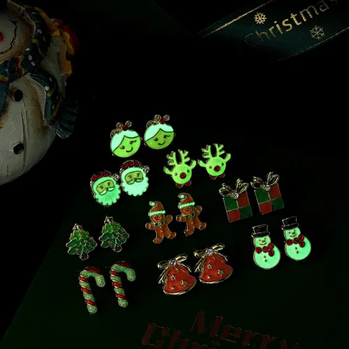 Vista 4 de Nuevos aretes de Halloween brillantes para mujeres y niñas, juego de aretes de Halloween, bonitos aretes de vacaciones, aretes de calabaza