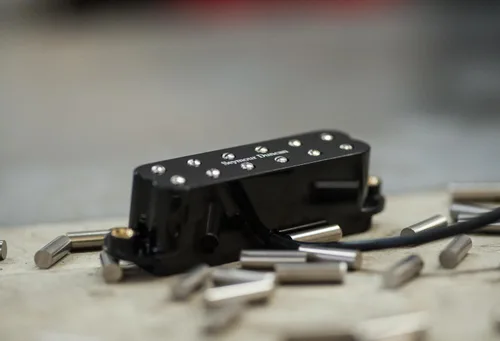 Vista 2 de Seymour Duncan SL59-1 Little 59 Humbucker Strat Pickup - Cuello Negro
