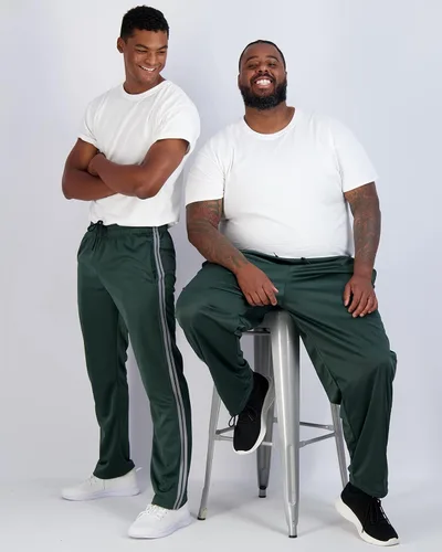 Vista 5 de Real Essentials Paquete de 3 pantalones deportivos de tricot para hombre, con parte inferior abierta, con bolsillos