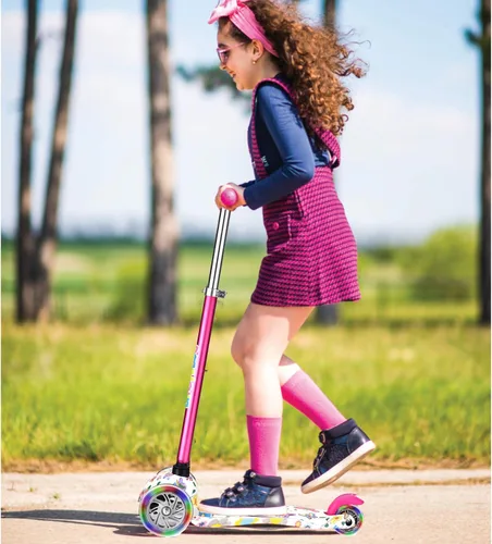 Vista 6 de 3-Wheel Kick Scooter for Kids Ages 3-8 Lean-to-Steer Toddler Scooter with Extra Wide Light Up Wheels, 4 Adjustable Heights, Foldable Scooters for
