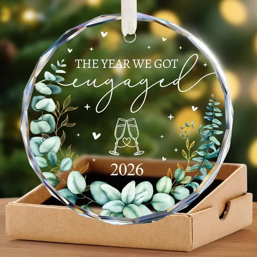 Vista 23 de Adorno personalizado para casados de primera Navidad 2026, regalos de compromiso para parejas, adorno de boda personalizado para recién casados