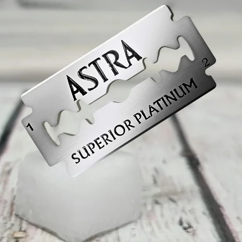 Vista 2 de Astra Superior Premium Platinum - Cuchillas de afeitar de seguridad de doble filo, 5 unidades (paquete de 3)