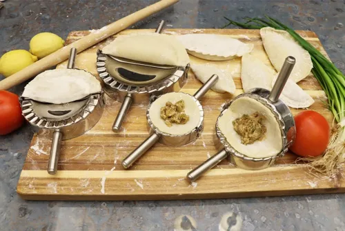 Vista 8 de Best Utensils - Molde de acero inoxidable para ravioles, fabricante de albóndigas Pierogi, cortador de masa de pastelería, accesorios de cocina