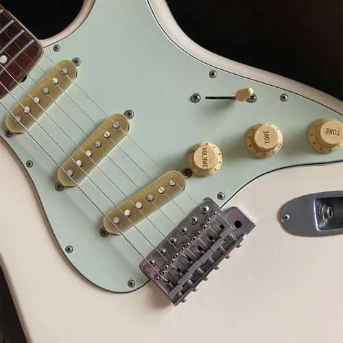 Vista 5 de Alnico 5 pastillas de guitarra, SSS Single Coil Pickups Guitar Neck/Middle/Bridge Pickup Cream para guitarra eléctrica Strat Squier (bronce)