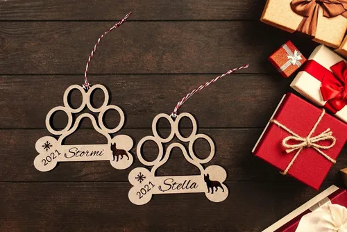 Vista 5 de Personalized Paw Print Dog Ornament — Custom Dog Bone Holiday Keepsake with Name, Year & Silhouette — Christmas Tree Decoration for Pet Lovers