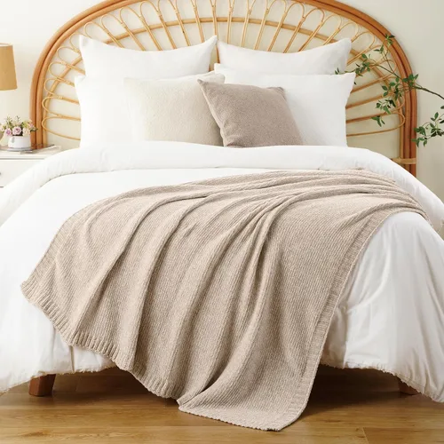 Vista 3 de Manta beige de felpilla suave para sofá, 51 x 67 pulgadas