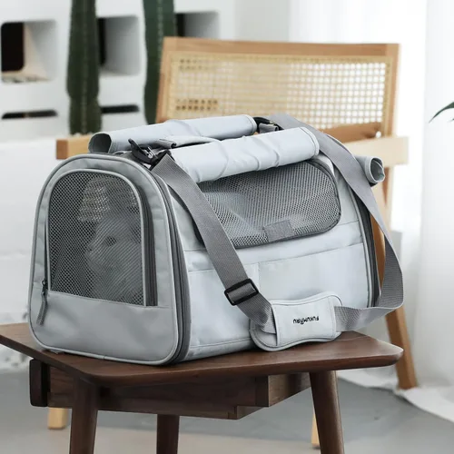 Vista 6 de FUKUMARU Transportador para Gatos, Transportador para Perros Pequeños de Lados Suaves, Bolsa de Viaje para Gatos Grandes con 4 Ventanas de Malla