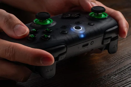 Vista 8 de 8BitDo Ultimate 2C Wireless Controller for Windows PC and Android, with 1000 Hz Polling Rate, Hall Effect Joysticks and Triggers, and Remappable
