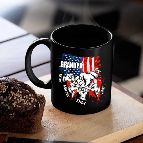 Vista 3 de Taza de café personalizada con la bandera estadounidense para el abuelo y el día del padre, nombres personalizados para papá y niños, taza