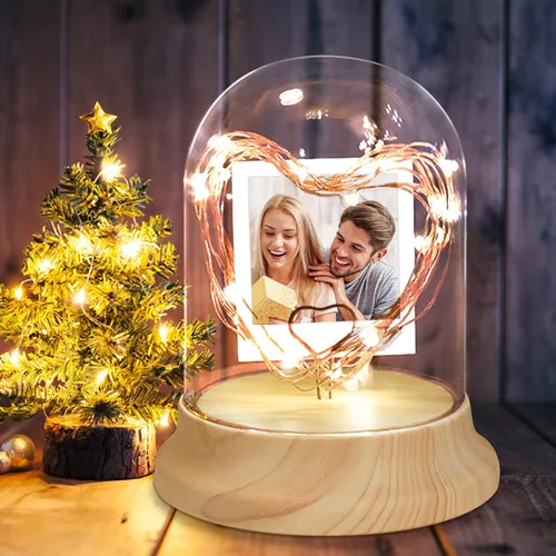 Vista 4 de Luz nocturna personalizada con foto, lámpara de noche personalizada con imagen de corazones en pantalla de vidrio con cadena de luces LED, regalos