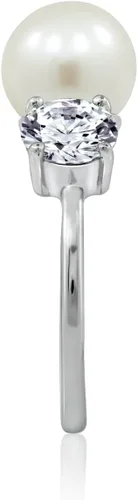 Vista 3 de Amazon Essentials Anillo de perlas de agua dulce con circonita cúbica de plata esterlina chapada en platino (anteriormente colección Amazon)