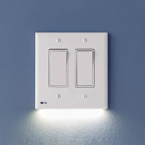 Vista 7 de Paquete de 2 - SnapPower SwitchLight [para interruptores de luz de doble gang] - Placa de pared para interruptor de luz con luces LED nocturnas