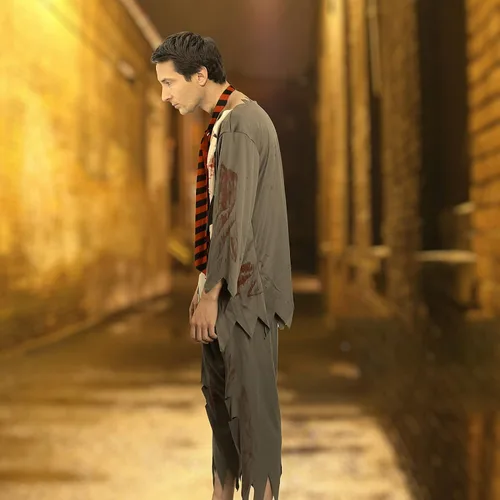 Vista 8 de Phedrew Disfraz de zombi sangriento para hombre, incluye camiseta, pantalones, sombrero y parche en los ojos, disfraz de terror de Halloween