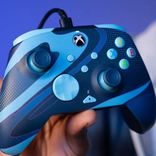 Vista 8 de PDP REMATCH GLOW Advanced Wired Controller Blue Tide For Xbox Series XS, Xbox One, & Windows 1011 PC
