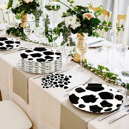 Vista 4 de Juego de 80 platos y servilletas de vaca con estampado de vaca, platos y servilletas de 7 pulgadas, servilletas para decoración de cumpleaños