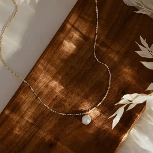 Vista 5 de Gargantilla de perlas para hombre, juego de collar de cadena dorada en capas, joyería de perlas de moda, regalos de cumpleaños, rellenos de A1