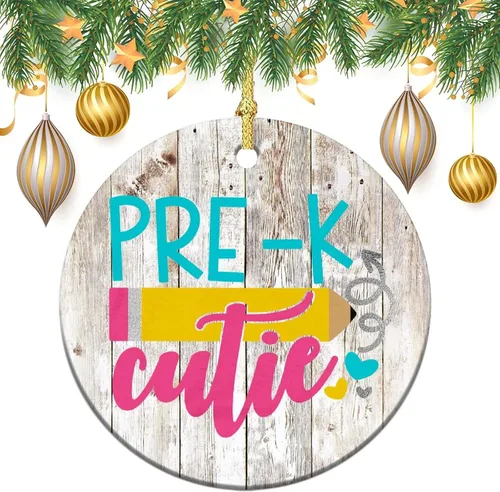 Vista 3 de Adorno redondo de cerámica para prekínder de preescolar y regreso a clases, primer día de pre-K, letrero de adorno para árbol de Navidad, decoración