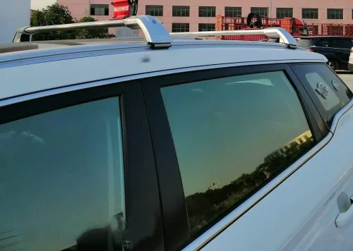 Vista 7 de 2 barras transversales de aluminio blanco con cerradura para riel de techo compatibles con Volvo XC40 2018-2024