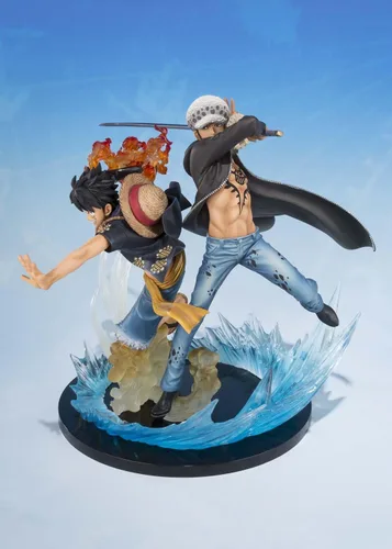 Vista 4 de TAMASHII NATIONS Bandai Monkey D Luffy & Trafalgar Law 5th Anniversary Edition - Figura de acción de una pieza