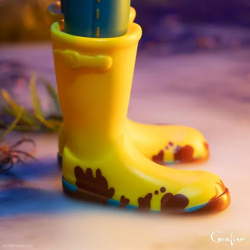 Vista 8 de Super7 Supersize Coraline - Figura de acción de Coraline de 16 pulgadas con ropa de tela, coleccionables de películas clásicas y juguetes retro