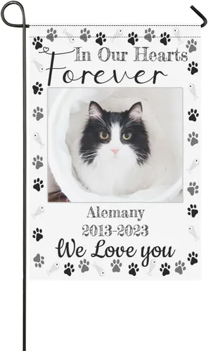 Vista 8 de Bandera conmemorativa personalizada, banderas de jardín personalizadas para mascotas y gatos, en memoria amorosa con nombre y foto, fecha para patio
