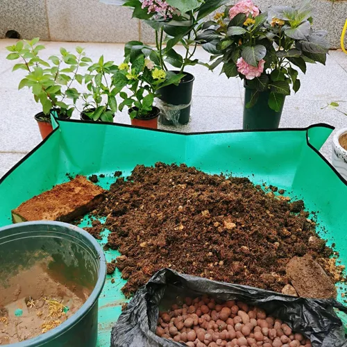 Vista 2 de Tapete de trasplante impermeable para interiores, lona para plantar, departamento, jardinería, para plantas suculentas, plantas, trasplante