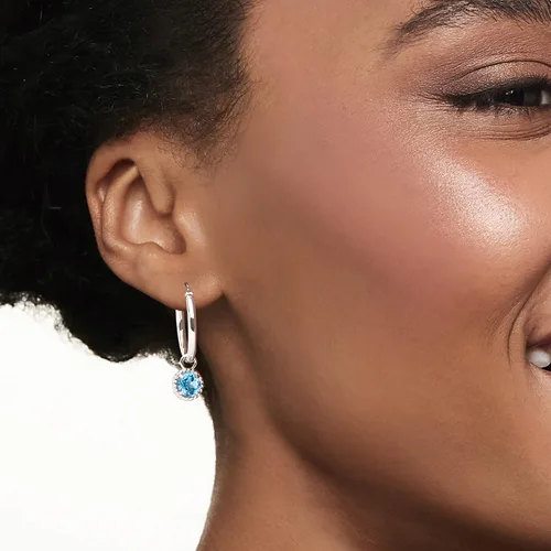 Vista 2 de Ross-Simons Aretes de aro extraíbles de topacio azul suizo de 2.00 quilates en plata de ley, Gema, topacio