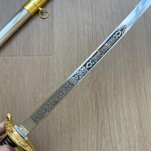 Vista 7 de Espada de comando ceremonial con funda a juego, hoja de patrón láser 2Cr13 23.6 in/23.6 pulgadas de longitud total 1.2 lbs/1.21 libras