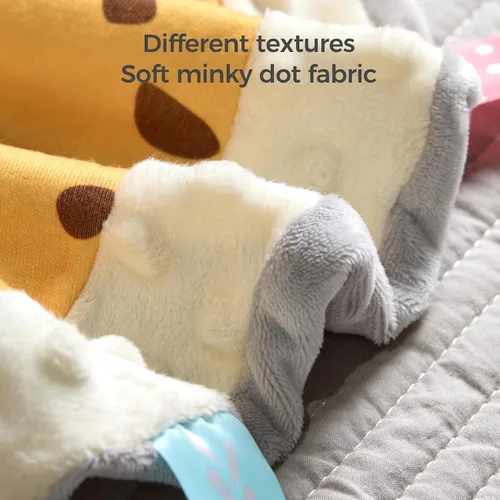 Vista 3 de TUMAMA - Manta de seguridad para bebé, manta de terciopelo suave con lunares de peluche y anillos de dentición, artículos esenciales para recién