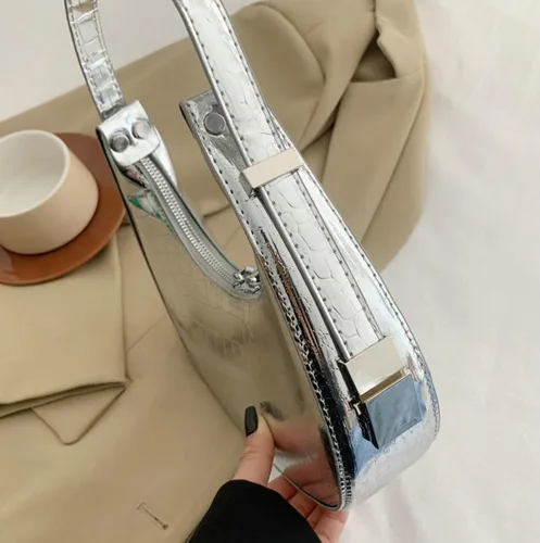 Vista 6 de Bolso Hobo para mujer, bolso de plata Y2k, brillante de noche, embrague brillante, para axilas, bolso de hombro de piel sintética