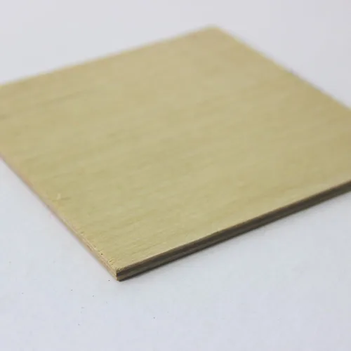 Vista 5 de Paneles de madera contrachapada de abedul báltico de 1/8" / 3mm para corte y grabado láser (12" x 12")