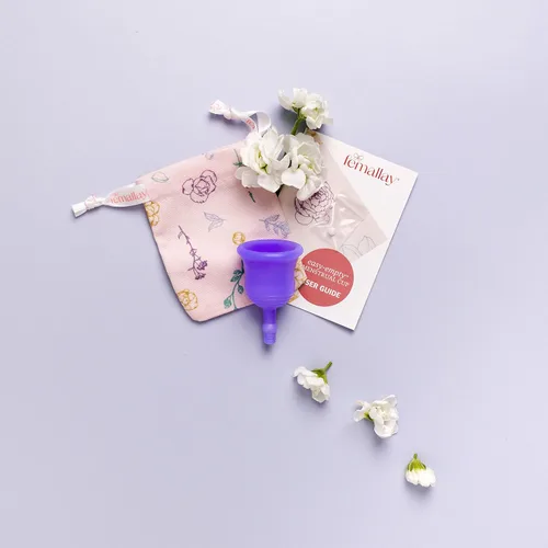 Vista 2 de Femallay Taza menstrual fácil de vacía, taza menstrual de silicona sin BPA, especialmente diseñada, fácil de vacía y fácil de limpiar, productos
