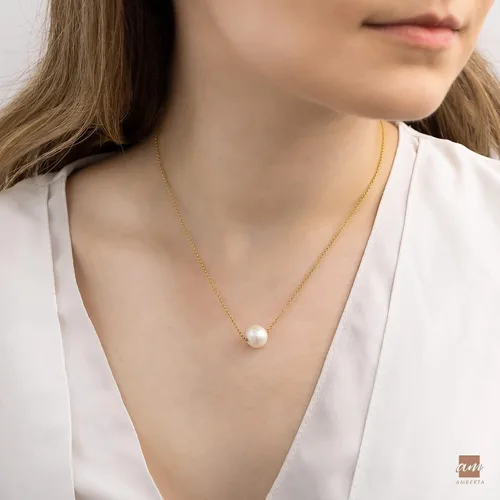 Vista 2 de Amberta Collar de perlas de agua dulce de plata de ley 925 para mujer