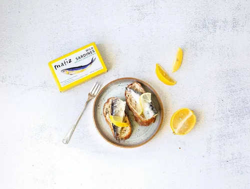 Vista 7 de Matiz Sardinas con limón Empaquetadas en aceite de oliva (4.2oz/120G Tin)