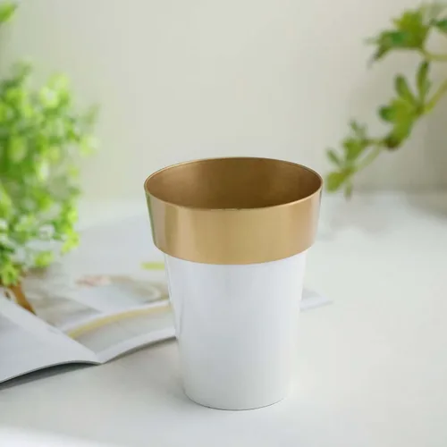 Vista 2 de Efavormart - Paquete de 2 macetas decorativas para interiores y jardines con borde blanco y dorado de 6 pulgadas