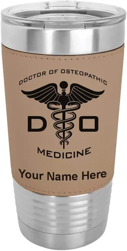 Vista 17 de LaserGram Vaso aislado al vacío de 20 onzas, DO Doctor of Osteopathic Medicine, grabado personalizado incluido (piel sintética, estilo béisbol)