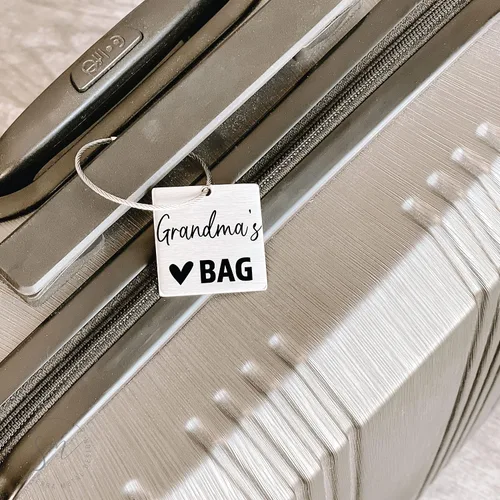 Vista 2 de Grandma Luggage Tag Personalized Luggage Tag Personalized Name Traveler Traveling Gift Luggage Tag Gma Grams Nana Mimi G-Ma Grandkids Names