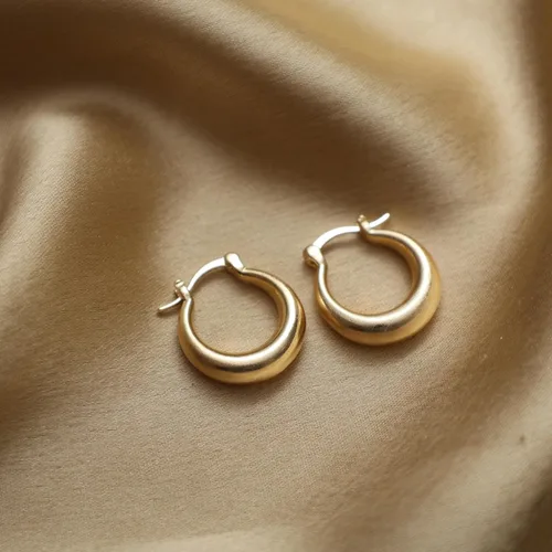 Vista 83 de Gempires - Aretes ligeros y gruesos, delicados y minimalistas, hipoalergénicos, chapados en oro, sin deslustre, diseño clásico, para uso diario