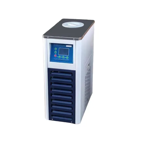 Vista 3 de Evaporador rotativo con bomba y enfriador, bomba de vacío de evaporador rotativo de laboratorio y condensador de trampa fría y elevación manual, 110