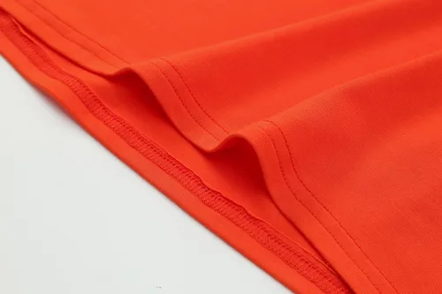 Vista 7 de OThread & Co. Camiseta corta de manga larga con cuello cuadrado para mujer