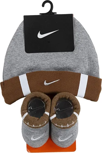 Vista 2 de Nike Conjunto de dos piezas de sombrero y botín para bebés